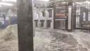 Las intensas lluvias en Nueva York mojaron incluso el interior de algunos de los vagones del metro. Así lo muestra el video de un testigo de los hechos.

¡Síguenos en nuestras redes sociales para mantenerte informado!

Twitter: https://twitter.com/eleconomista 
Facebook: https://www.facebook.com/ElEconomista.mx
Instagram: https://www.instagram.com/eleconomistamx
LinkedIn: https://www.linkedin.com/company/el-economista/

#ElEconomista #EETV  #NuevaYork