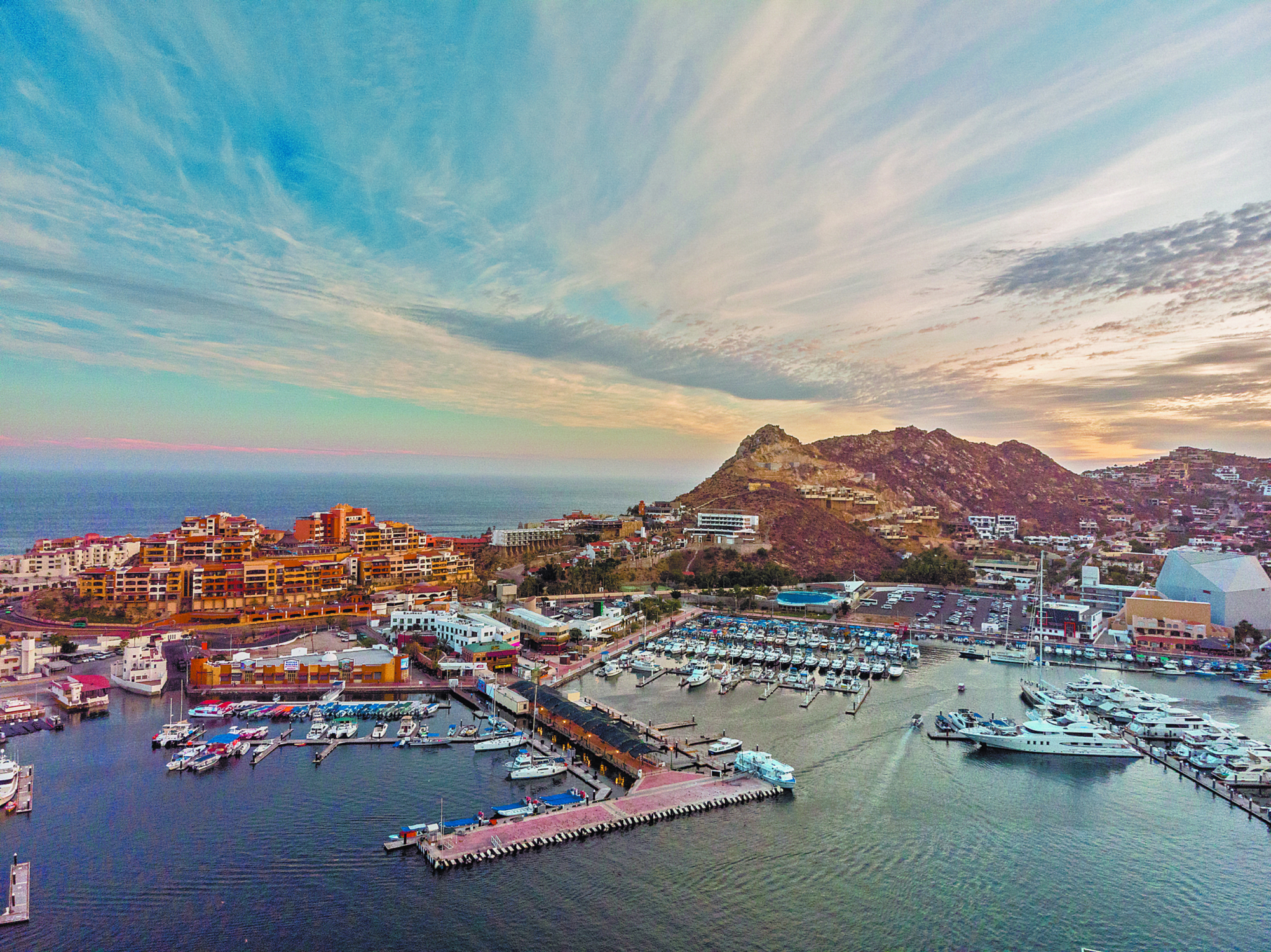 Los Cabos es una de las regiones más dinámicas en colocación hipotecaria, debido a su vocación turística. Foto: Shutterstock.