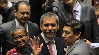 Edgar Amador tomó protesta como secretario de Hacienda y Crédito Público.