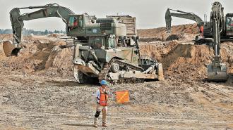 En diciembre cayó 2.6% mensual y a tasa interanual cayó 4.1%, con lo que hiló cuatro meses de descensos.

Para más información del tema, visita: https://www.eleconomista.com.mx/empresas/inversion-fija-tuvo-2024-cierre-ano-debil-covid-20250305-749151.html

¡Síguenos en nuestras redes sociales para mantenerte informado!

Twitter: https://twitter.com/eleconomista 
Facebook: https://www.facebook.com/ElEconomista.mx
Instagram: https://www.instagram.com/eleconomistamx
LinkedIn: https://www.linkedin.com/company/el-economista/

#ElEconomista #EETV
