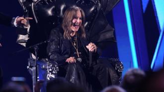 Ozzy Osbourne durante su inducción al Salón de la Fama del Rock en 2024. Foto: AFP