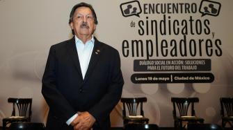 Napoleón Gómez Urrutia, líder del SNTMMSRM.