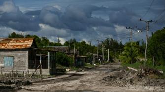 El Gobierno de Cuba estaba evacuando a miles de residentes de las zonas bajas de la región occidental, particularmente en la costa sur de la isla.