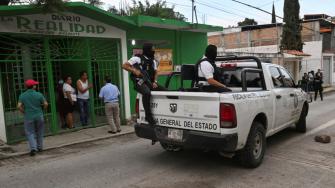 Una fuente de la fiscalía de Guerrero dijo a Reuters que la mayoría de los cuerpos estaban desmembrados y dentro de bolsas de plástico negras.