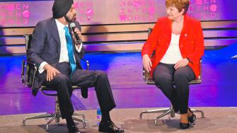 Kristalina Georgieva, directora gerente del FMI, y Ajay Banga, presidente del BM, en la cumbre climática COP29. Foto: AFP