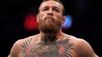 El luchador irlandés de artes marciales mixtas Conor McGregor llegó a un acuerdo preliminar para pelear contra el influencer estadounidense convertido en púgil Logan Paul en un combate de boxeo de exhibición, dijo el excampeón de la UFC en las redes sociales este martes.

Para más información del tema, visita: https://www.eleconomista.com.mx/deportes/conor-mcgregor-pacta-pelea-box-logan-paul-india-20241217-738722.html

¡Síguenos en nuestras redes sociales para mantenerte informado!

Twitter: https://twitter.com/eleconomista 
Facebook: https://www.facebook.com/ElEconomista.mx
Instagram: https://www.instagram.com/eleconomistamx
LinkedIn: https://www.linkedin.com/company/el-economista/

#ElEconomista #EETV