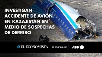 Los investigadores tratan el jueves de determinar las causas del siniestro de un avión azerbaiyamo en Kazajistán, que dejó 38 muertos, en medio de versiones que apuntaban a un posible derribo.