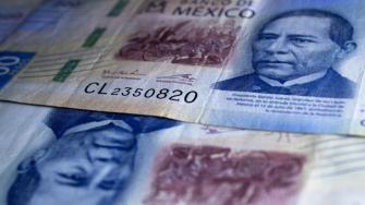 El tipo de cambio muestra pocos cambios mientras los inversionistas esperan con cautela por más noticias sobre el conflicto comercial entre Estados Unidos y China, que no ha tenido grandes avances en los últimos días.