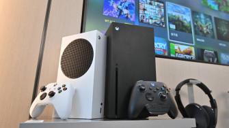 La consola Xbox Series X, más potente, se venderá ahora por unos 600 dólares en Estados Unidos, lo que supone un aumento de 100 dólares.