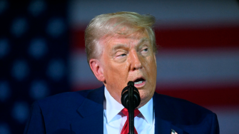 Ya fue presidente entre 2017 y 2021 y ha aludido varias veces a la hipótesis de un tercer mandato desde que regresó a la Casa Blanca.
Para más información del tema, visita: https://www.eleconomista.com.mx/internacionales/trump-dice-busca-tercer-mandato-presidencial-cumplir-cuatro-grandes-anos-20250504-757549.html
¡Síguenos en nuestras redes sociales para mantenerte informado!
Twitter: https://twitter.com/eleconomista
Facebook: https://www.facebook.com/ElEconomista.mx
Instagram: https://www.instagram.com/eleconomistamx
LinkedIn: https://www.linkedin.com/company/el-economista/
#ElEconomista #EETV
