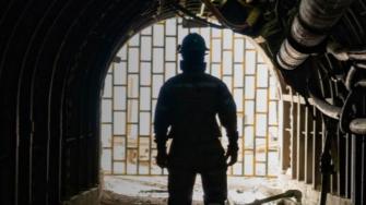 El secuestro y posterior asesinato de los trabajadores se produjo en una pequeña mina artesanal.
Para más información del tema, visita: https://www.eleconomista.com.mx/empresas/aparecen-muertos-13-trabajadores-mina-oro-peru-20250504-757569.html
¡Síguenos en nuestras redes sociales para mantenerte informado!
Twitter: https://twitter.com/eleconomista
Facebook: https://www.facebook.com/ElEconomista.mx
Instagram: https://www.instagram.com/eleconomistamx
LinkedIn: https://www.linkedin.com/company/el-economista/
#ElEconomista #EETV