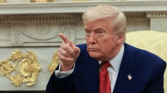 El presidente Donald Trump dijo este viernes que China debería abrir su mercado a Estados Unidos y que los aranceles del 80% a los productos chinos "parecen correctos".