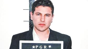 De acuerdo con el reportaje de WSJ, Archivaldo habría sido quien se encargó del operativo desplegado por miembros del Cártel de Sinaloa para que liberaran a Ovidio Guzman durante la administración de Andrés Manuel López Obrador.
Para más información del tema, visita: https://www.eleconomista.com.mx/politica/reportan-escape-archivaldo-guzman-traves-tunel-20250513-758809.html
¡Síguenos en nuestras redes sociales para mantenerte informado!
Twitter: https://twitter.com/eleconomista
Facebook: https://www.facebook.com/ElEconomista.mx
Instagram: https://www.instagram.com/eleconomistamx
LinkedIn: https://www.linkedin.com/company/el-economista/
#ElEconomista #EETV