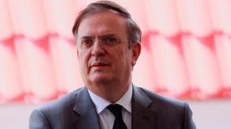 El secretario de Economía, Marcelo Ebrard, comentó que hay muchos temas en la agenda bilateral por atender, por lo cual él realiza visitas frecuentes a Washington y considera que esas visitas seguirán en el futuro próximo.
Para más información del tema, visita: https://www.eleconomista.com.mx/empresas/marcelo-ebrard-proyecta-revision-rapida-t-mec-20250513-758897.html
¡Síguenos en nuestras redes sociales para mantenerte informado!
Twitter: https://twitter.com/eleconomista
Facebook: https://www.facebook.com/ElEconomista.mx
Instagram: https://www.instagram.com/eleconomistamx
LinkedIn: https://www.linkedin.com/company/el-economista/
#ElEconomista #EETV