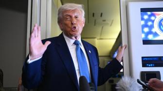 Trump cesó a Comey en mayo de 2017, en medio de una investigación sobre los presuntos vínculos del presidente con una trama rusa para manipular las elecciones.
Para más información del tema, visita: https://www.eleconomista.com.mx/internacionales/trump-denuncia-amenaza-muerte-comey-instagram-20250516-759423.html
¡Síguenos en nuestras redes sociales para mantenerte informado!
Twitter: https://twitter.com/eleconomista
Facebook: https://www.facebook.com/ElEconomista.mx
Instagram: https://www.instagram.com/eleconomistamx
LinkedIn: https://www.linkedin.com/company/el-economista/
#ElEconomista #EETV