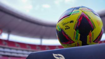 El Tribunal de Arbitraje Deportivo (TAS) confirmó este miércoles que recibió la apelación presentada por clubes mexicanos de segunda división para restablecer el sistema de ascenso y descenso, y que posteriormente fijará la fecha para una primera audiencia.
Para más información del tema, visita: https://www.eleconomista.com.mx/deportes/tas-recibe-apelacion-restablecer-ascenso-descenso-futbol-mexicano-20250521-760091.html
¡Síguenos en nuestras redes sociales para mantenerte informado!
Twitter: https://twitter.com/eleconomista
Facebook: https://www.facebook.com/ElEconomista.mx
Instagram: https://www.instagram.com/eleconomistamx
LinkedIn: https://www.linkedin.com/company/el-economista/
#ElEconomista #EETV