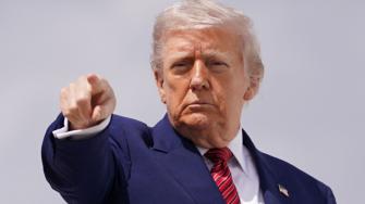 Según un asesor de la Casa Blanca, el presidente estadounidense busca un "renacimiento" de la energía nuclear civil en el país.
Para más información del tema, visita: https://www.eleconomista.com.mx/internacionales/trump-firma-decretos-potenciar-energia-nuclear-civil-aligerar-regulaciones-estados-unidos-20250523-760498.html
¡Síguenos en nuestras redes sociales para mantenerte informado!
Twitter: https://twitter.com/eleconomista
Facebook: https://www.facebook.com/ElEconomista.mx
Instagram: https://www.instagram.com/eleconomistamx
LinkedIn: https://www.linkedin.com/company/el-economista/
#ElEconomista #EETV