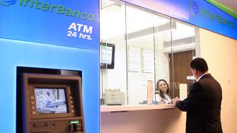 El Seguro de Depósitos Bancarios garantiza hasta 400,000 UDIS de los depósitos bancarios de personas físicas o morales. La cobertura es automática y gratuita para los ahorradores.