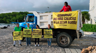 Green Peace México protesta en Cancún.