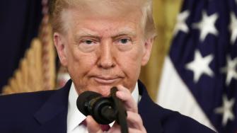 La demanda ha sido presentada por la Unión Americana de Libertades Civiles (ACLU) en representación de un grupo de afectados por el posible fin de la ciudadanía por nacimiento.
Para más información del tema, visita:
https://www.eleconomista.com.mx/internacionales/juez-bloquea-temporalmente-orden-ejecutiva-trump-busca-acabar-ciudadania-nacimiento-20250710-767593.html
¡Síguenos en nuestras redes sociales para mantenerte informado!
Twitter: https://twitter.com/eleconomista
Facebook: https://www.facebook.com/ElEconomista.mx
Instagram: https://www.instagram.com/eleconomistamx
LinkedIn: https://www.linkedin.com/company/el-economista/
#ElEconomista #EETV