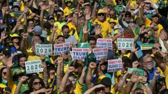 Fue el Departamento del Tesoro de Estados Unidos quien impuso sanciones financieras al juez Alexandre de Moraes.
Para más información del tema, visita: https://www.eleconomista.com.mx/internacionales/simpatizantes-jair-bolsonaro-manifiestan-brasil-sanciones-eu-20250803-771019.html
¡Síguenos en nuestras redes sociales para mantenerte informado!
Twitter: https://twitter.com/eleconomista
Facebook: https://www.facebook.com/ElEconomista.mx
Instagram: https://www.instagram.com/eleconomistamx
LinkedIn: https://www.linkedin.com/company/el-economista/
T
#ElEconomista #EETV