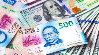 El tipo de cambio se redujo mientras ante las expectativas de que la Fed recortará su tasa de interés en su reunión de mediados de septiembre.

Para más información del tema, visita: https://www.eleconomista.com.mx/mercados/precio-dolar-hoy-5-agosto-2025-cuanto-cerro-20250805-771357.html

¡Síguenos en nuestras redes sociales para mantenerte informado!

Twitter: https://twitter.com/eleconomista 
Facebook: https://www.facebook.com/ElEconomista.mx
Instagram: https://www.instagram.com/eleconomistamx
LinkedIn: https://www.linkedin.com/company/el-economista/

#ElEconomista #EETV