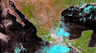 El Servicio Meteorológico Nacional pronosticó lluvias intensas en Guerrero y Oaxaca, además de oleaje de 2.5 a 3.5 metros de altura con posibles trombas marinas.
Para más información del tema, visita: https://www.eleconomista.com.mx/politica/tormenta-tropical-ivo-formo-costas-guerrero-20250806-771567.html
¡Síguenos en nuestras redes sociales para mantenerte informado!
Twitter: https://twitter.com/eleconomista
Facebook: https://www.facebook.com/ElEconomista.mx
Instagram: https://www.instagram.com/eleconomistamx
LinkedIn: https://www.linkedin.com/company/el-economista/
#ElEconomista #EETV