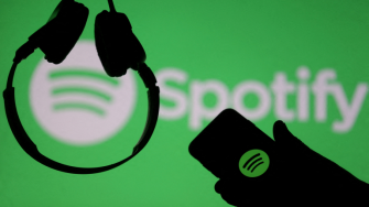 La plataforma de música anunció que el aumento es parte de una estrategia para mantener la calidad del servicio.
Para más información del tema, visita: https://www.eleconomista.com.mx/tecnologia/spotify-son-nuevos-precios-partir-comenzaran-aplicarse-mexico-20250809-771962.html
¡Síguenos en nuestras redes sociales para mantenerte informado!
Twitter: https://twitter.com/eleconomista
Facebook: https://www.facebook.com/ElEconomista.mx
Instagram: https://www.instagram.com/eleconomistamx
LinkedIn: https://www.linkedin.com/company/el-economista/
T
#ElEconomista #EETV
