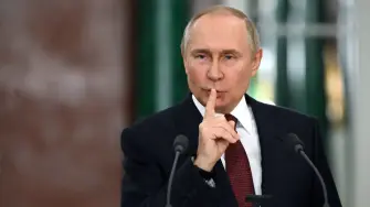 El presidente ruso, Vladimir Putin, elogió el jueves los "sinceros" esfuerzos de Estados Unidos por poner fin al conflicto en Ucrania, en vísperas de su cumbre en Alaska con su homólogo estadounidense, Donald Trump.
¡Síguenos en nuestras redes sociales para mantenerte informado!
Twitter: https://twitter.com/eleconomista
Facebook: https://www.facebook.com/ElEconomista.mx
Instagram: https://www.instagram.com/eleconomistamx
LinkedIn: https://www.linkedin.com/company/el-economista/
#ElEconomista #EETV