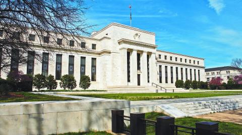 La Reserva Federal lleva más de un año manteniendo su tasa de interés de referencia en su nivel más alto en 23 años. Foto: Shutterstock