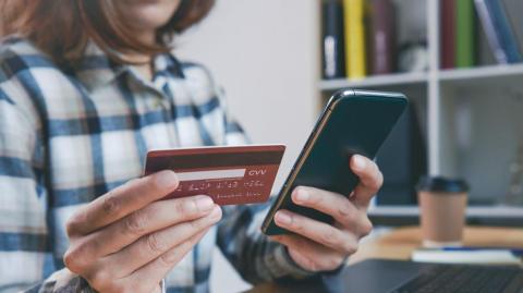 NGate también puede utilizar un atacante con acceso físico a las tarjetas de pago, para copiarlas y emularlas. Foto EE: Especial