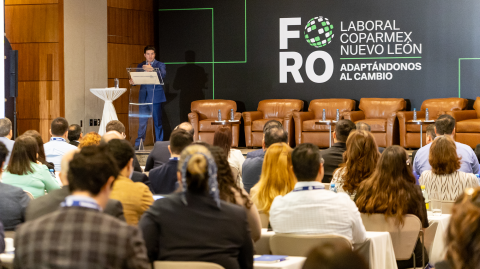 El gobernador de Nuevo León, Samuel García, encabezó la ceremonia de inauguración del Foro Laboral “Adaptándonos al Cambio” de la Coparmex.