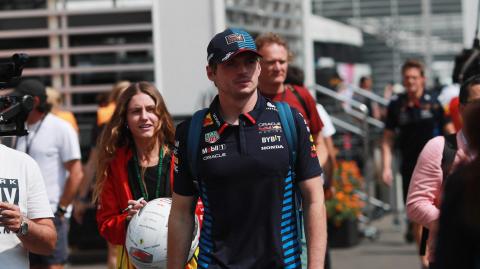 Max Verstappen de Red Bull llega antes del Gran Premio de la Ciudad de México