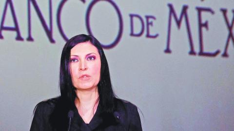 Victoria Rodríguez, gobernadora de banco central, tiene el voto de calidad en caso de alguna decisión. REUTERS/Daniel Becerril