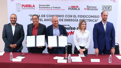El FIDE y la Secretaría de Desarrollo Económico y Trabajo estatal firmaron un convenio para que pequeños negocios y empresas accedan a créditos para la transición energética.