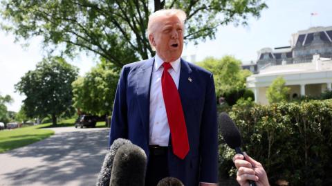 El presidente Donald Trump celebró sus 100 días en oficina con un mitin en Michigan. Foto: Reuters