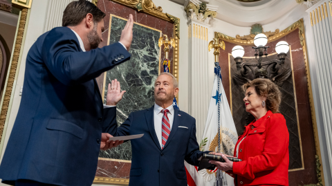 Ronald Johnson rindió protesta como el nuevo embajador de Estados Unidos en México.