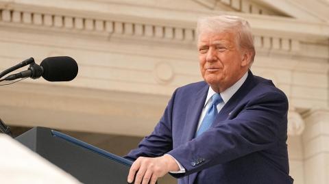 Trump ya criticó en la víspera a Harvard y aseguró que la universidad mantiene en secreto que "casi un 31% de sus estudiantes" son extranjeros.
