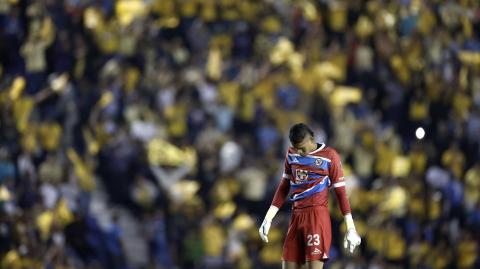 El portero colombiano #23 de Cruz Azul, Kevin Mier.