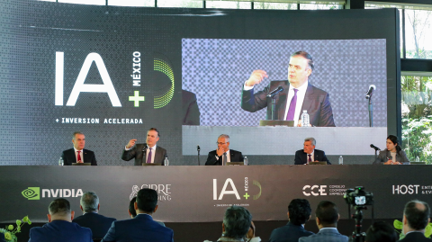 El secretario de Economía, Marcelo Ebrard, participó en la conferencia “#MéxicoIA. Inversión Acelerada”, organizada por Nvidia y el Consejo Coodinador Empresarial.