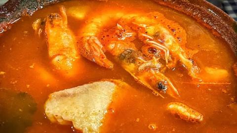 Caldo de camarón cantinero