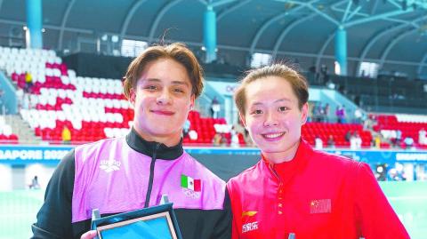 Osmar Overa y Chen Yiwen.