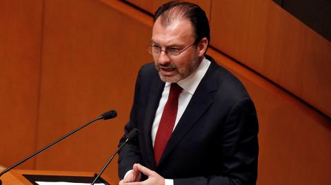 Mexico's Foreign Secretary Luis Videgaray speaks during a meeting at the Senate in Mexico City - Mexico's Foreign Secretary Luis Videgaray speaks during a meeting at the Senate in Mexico City, Mexico October 10, 2017. REUTERS/Ginnette Riquelme