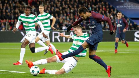 Champions League - Paris St Germain vs Celtic - Soccer Football - Champions League - Paris St Germain vs Celtic - Parc des Princes, Paris, France - November 22, 2017   Paris Saint-Germainâ€™s Neymar scores their first goal    REUTERS/Charles Platiau