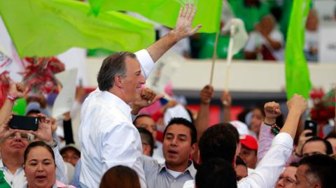 QUERÃ‰TARO, QUERÃ‰TARO, 28MAYO2018.-  JosÃ© Antonio Meade KuribreÃ±a, candidato a la presidencia de la RepÃºblica por la coaliciÃ³n â€œTodos por MÃ©xicoâ€ù, asistiÃ³ al Lienzo charro Hermanos RamÃrez en Corregidora QuerÃ©taro, lo acompaÃ±aron simpatizantes para escuchar sus propuestas.FOTO: CESAR GÃ“MEZ /CUARTOSCURO.COM