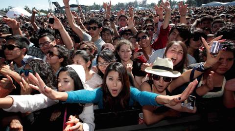  CONTIN�A EL FESTIVAL CORONA CAPITAL