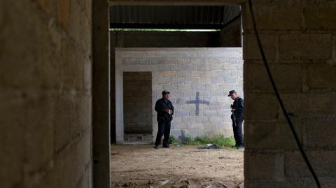 Sobre el caso Tlatlaya, las autoridades dijeron en su momento que los fallecidos pertenecían a bandas de traficantes de droga.