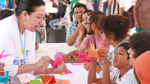 Uno de cada tres exalumnos del Tec de Monterrey dedica en promedio 10 horas y media al mes al voluntariado. Foto: Cortesía