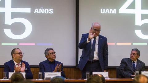 CIUDAD DE MÃ‰XICO, 14ENERO2019.- NicolÃ¡s Alvarado, coordinador del foro De muro a muro, Francisco Mata Rosas, coordinador de DifusiÃ³n de la UAM, Eduardo PeÃ±alosa Castro, rector general de la UAM, y Manuel RodrÃguez Viqueira, coordinador general de Asesores del Rector, durante la inauguraciÃ³n del Tercer Foro Interunidades "Â¿CuÃ¡l debe ser el papel de la difusiÃ³n de la cultura y la extensiÃ³n universitaria en la UAM?".FOTO: ISAAC ESQUIVEL /CUARTOSCURO.COM