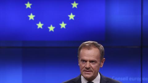 Leo Varadkar,Donald Tusk - European Council President Donald Tusk makes a joint statement with Irish Prime Minister Leo Varadkar following their meeting at the Europa building in Brussels, Wednesday, Feb. 6, 2019. (AP Photo/Francisco Seco)